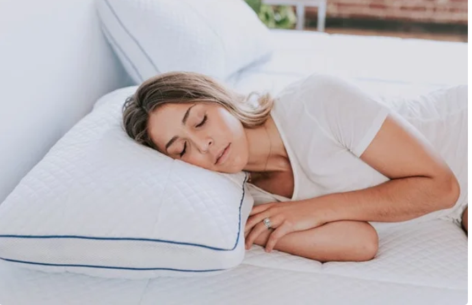 https://www.whatmattress.uk/wp-content/uploads/2020/11/nectar-sleep-pillow.png